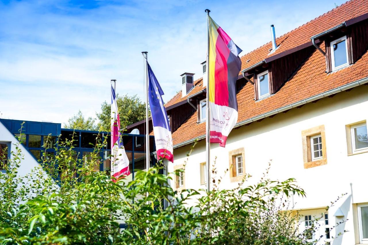 Wohlfuehlhotel Im Schlosspark - Self Checkin Willebadessen Esterno foto